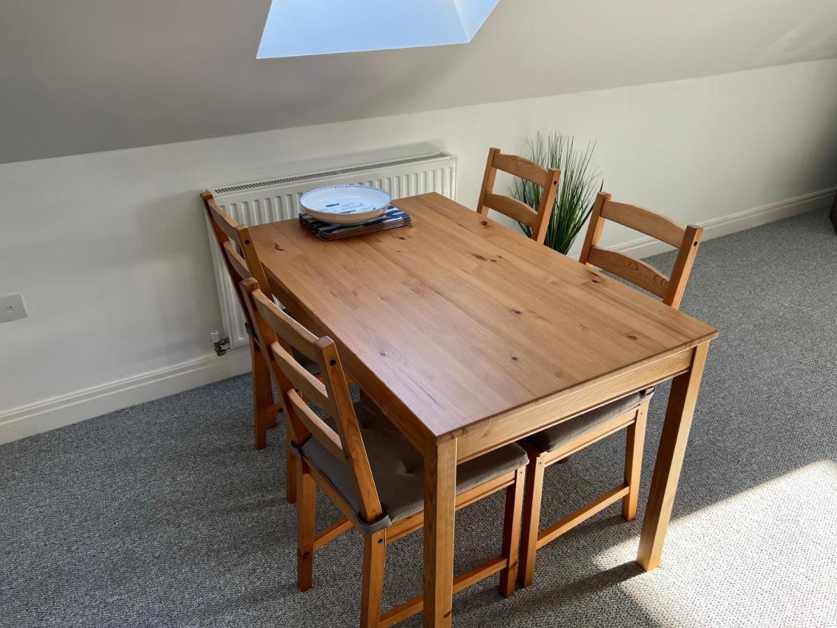 Swanage Beachside Penthouse: Family-Friendly with Parking & Wi-Fi Exterior photo